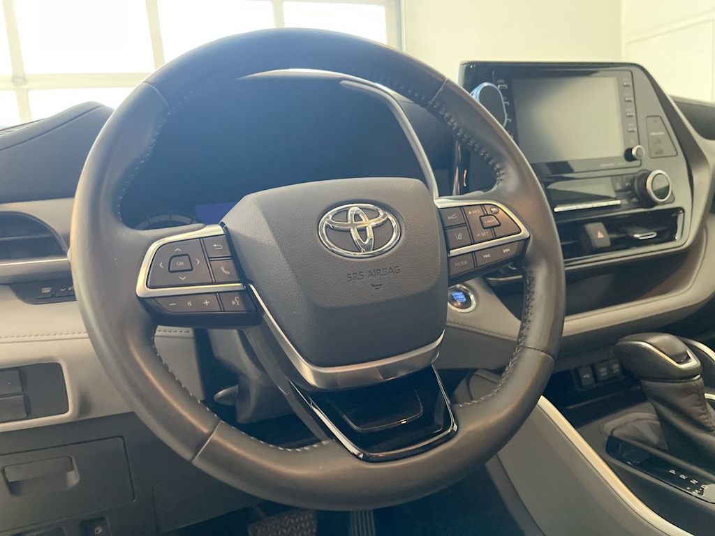 Thumbnail: 2020 Toyota Highlander - 2