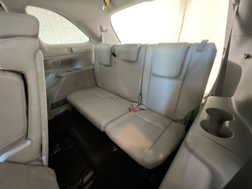 Thumbnail: 2015 Toyota Highlander - 28