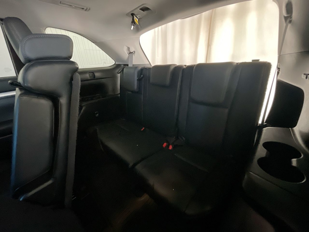 Thumbnail: 2015 Toyota Highlander - 27