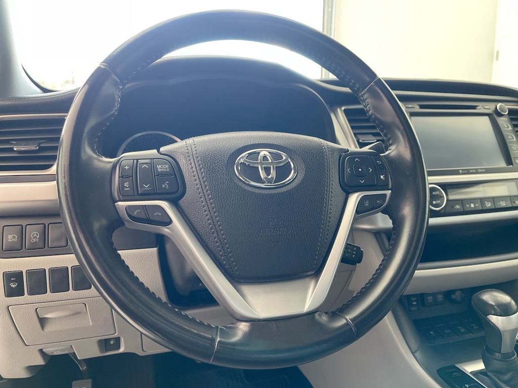 Thumbnail: 2018 Toyota Highlander - 2