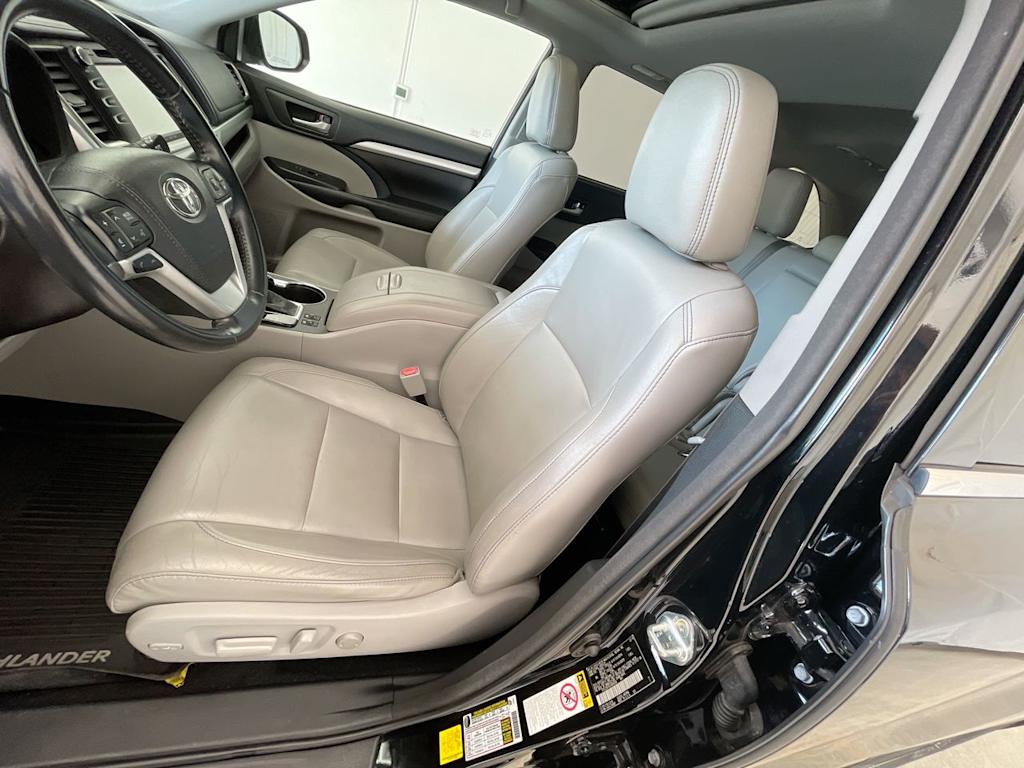 Thumbnail: 2018 Toyota Highlander - 10