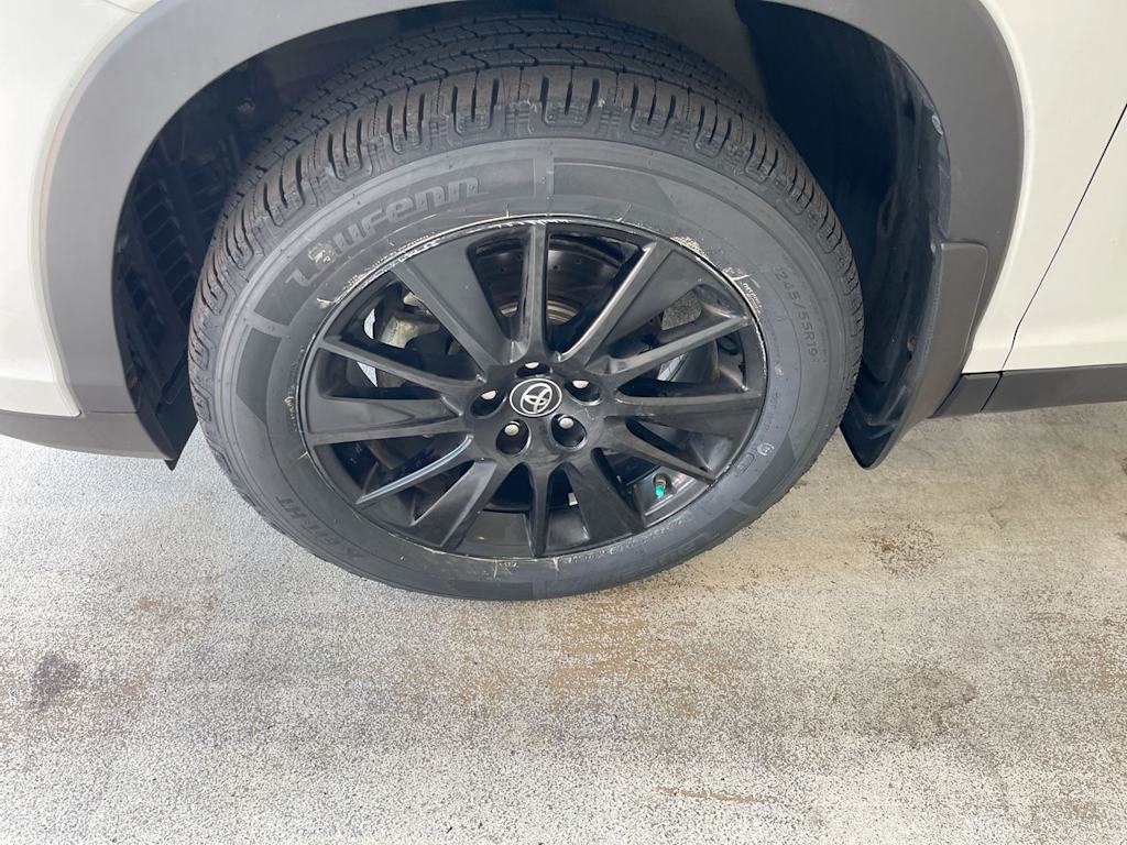 Thumbnail: 2019 Toyota Highlander - 7