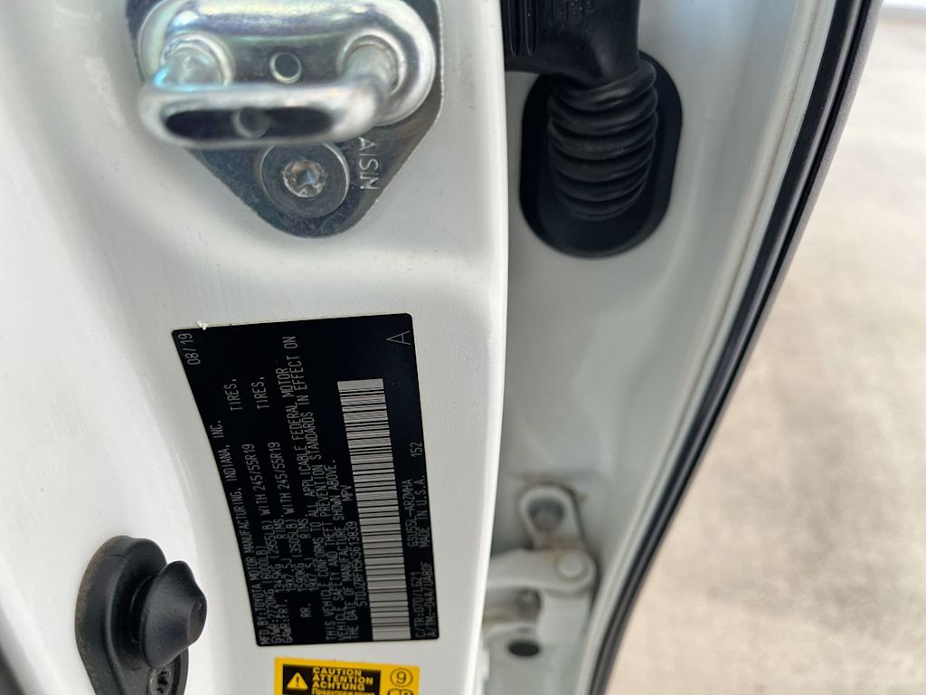Thumbnail: 2019 Toyota Highlander - 28