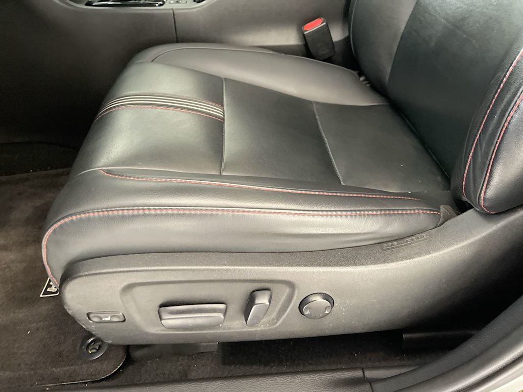 Thumbnail: 2019 Toyota Highlander - 22
