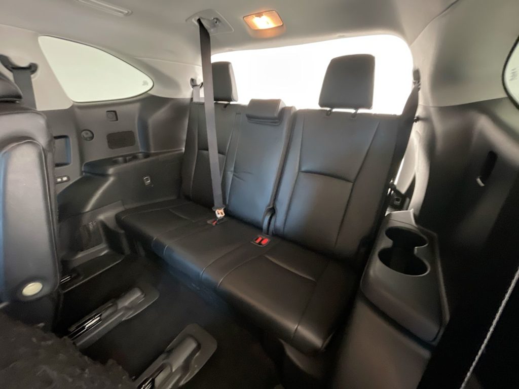 Thumbnail: 2023 Toyota Highlander - 29