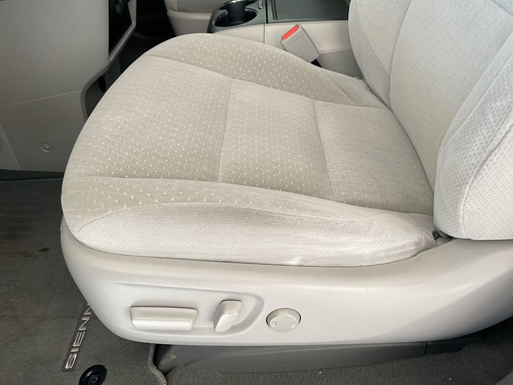 Thumbnail: 2020 Toyota Sienna - 22