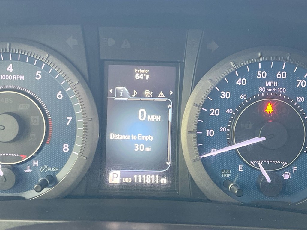 Thumbnail: 2020 Toyota Sienna - 15