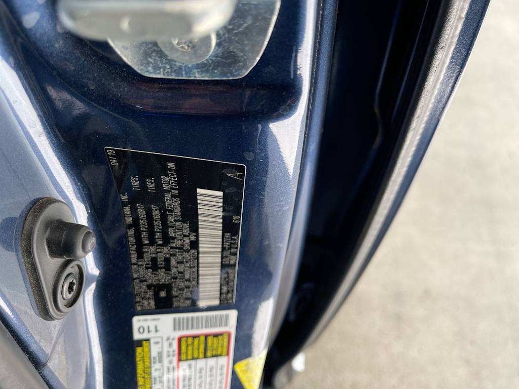 Thumbnail: 2020 Toyota Sienna - 18