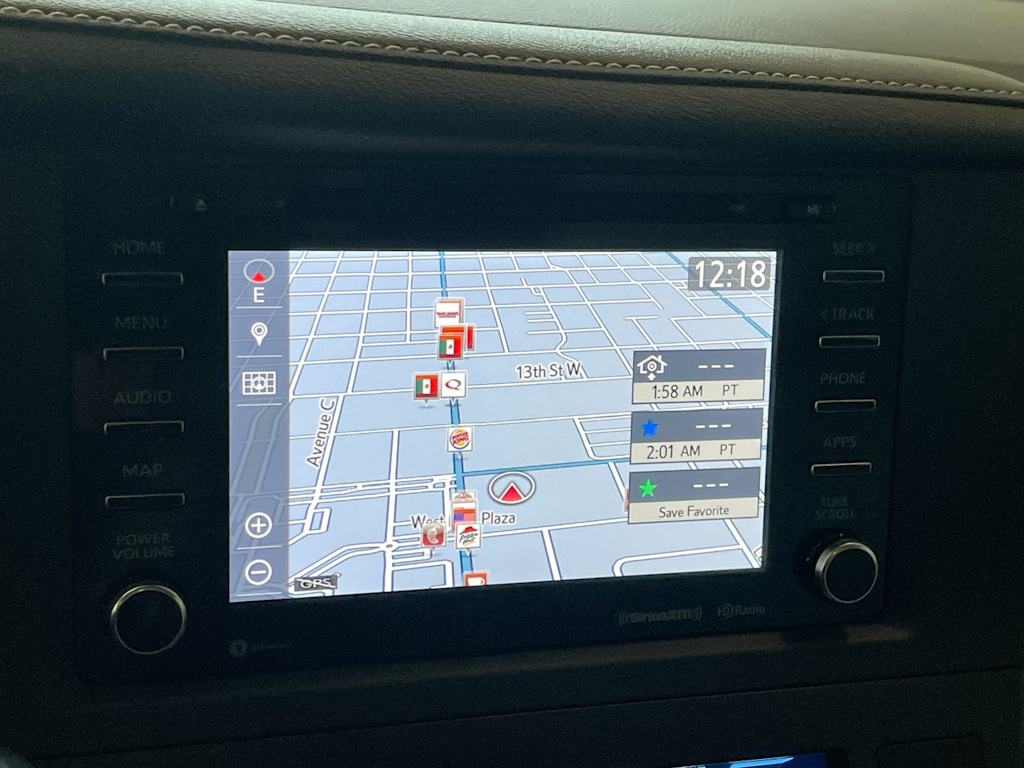 Thumbnail: 2018 Toyota Sienna - 25