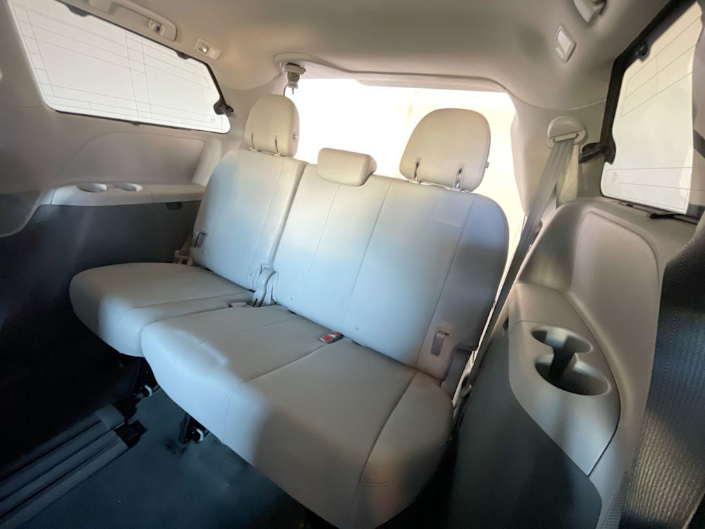 Thumbnail: 2019 Toyota Sienna - 29