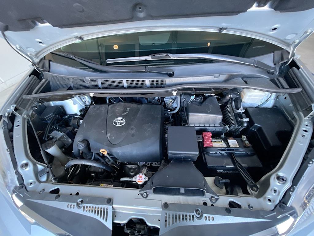 Thumbnail: 2019 Toyota Sienna - 7
