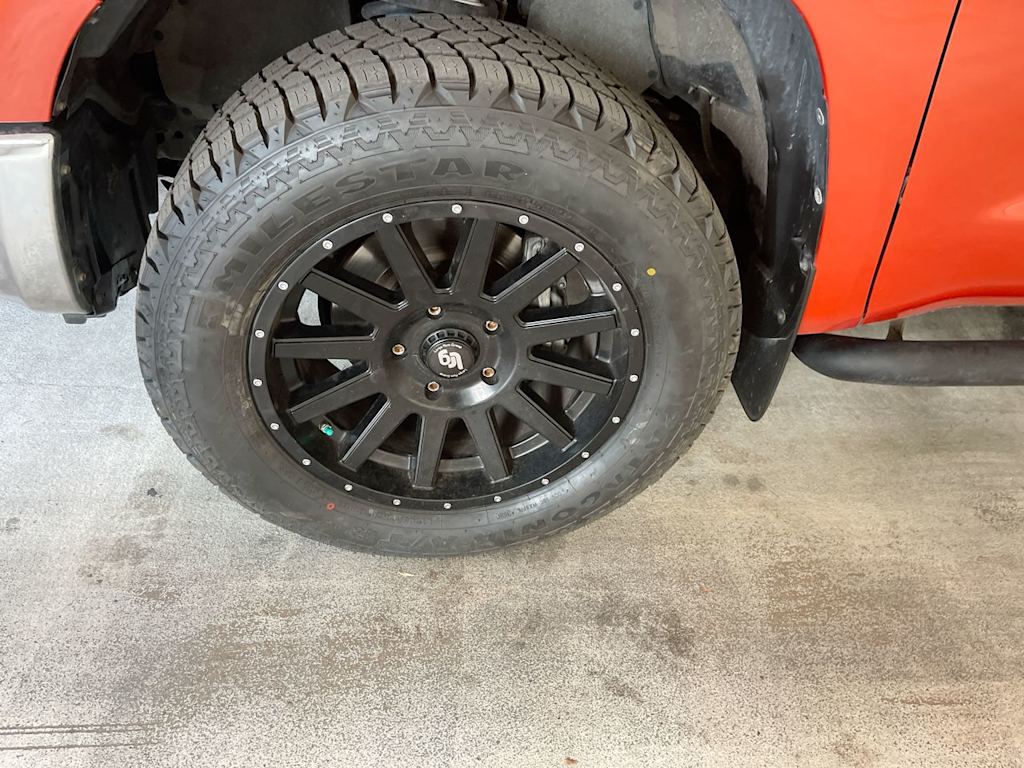 Thumbnail: 2017 Toyota Tundra - 6