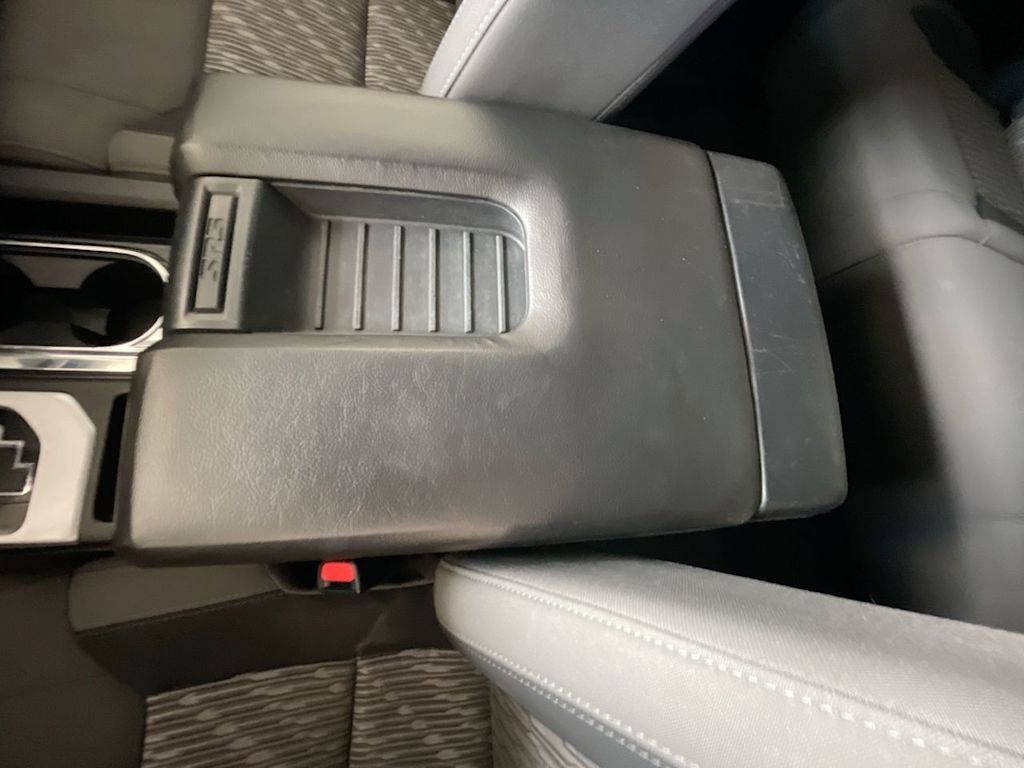 Thumbnail: 2019 Toyota Tundra - 24