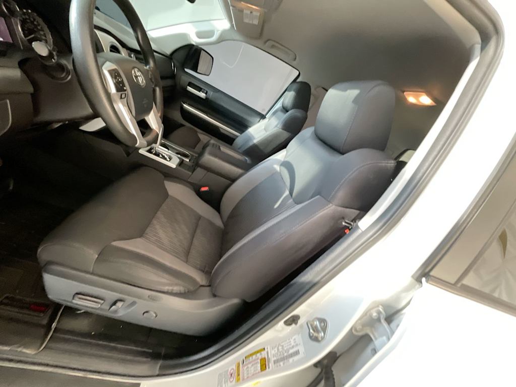 Thumbnail: 2016 Toyota Tundra - 9