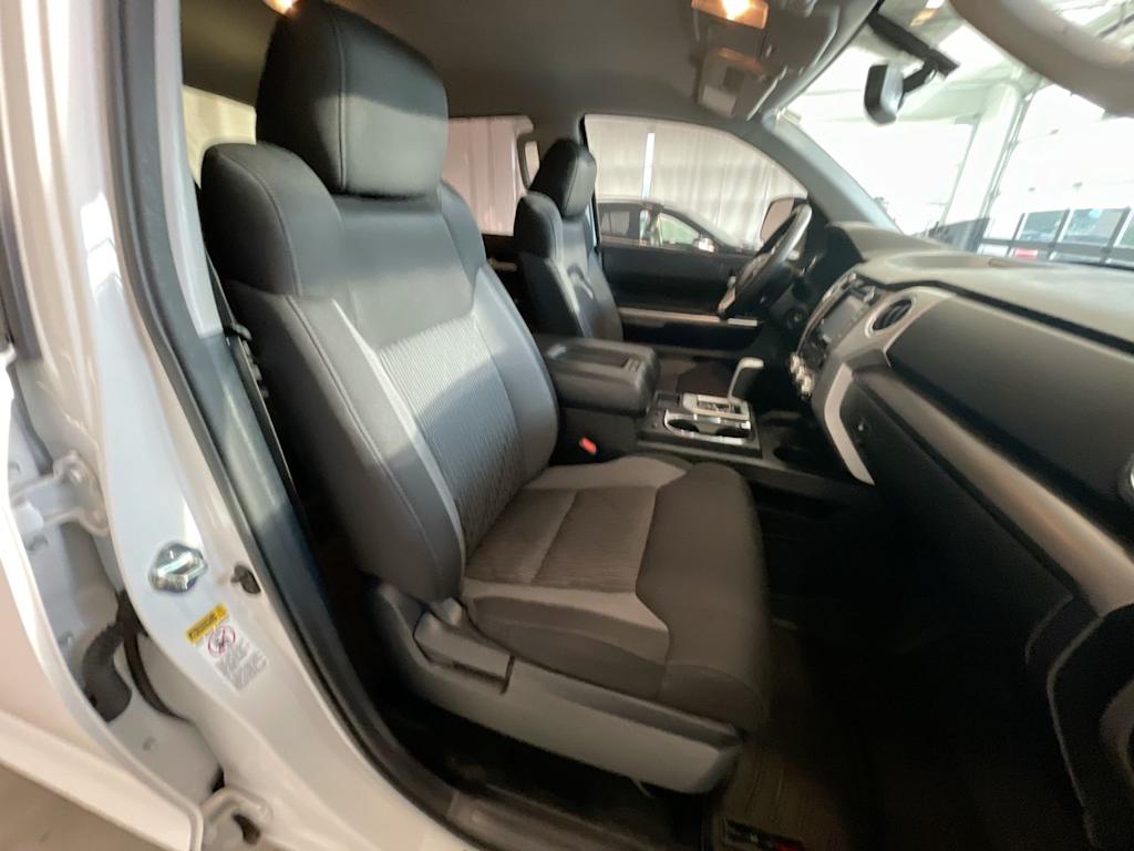 Thumbnail: 2016 Toyota Tundra - 10