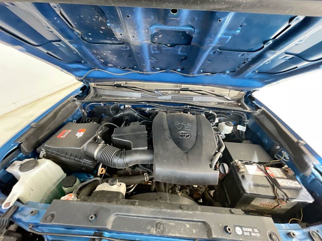 2018 Toyota Tacoma SR5 8
