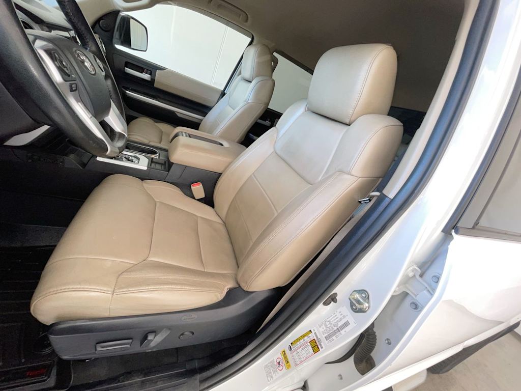 Thumbnail: 2015 Toyota Tundra - 9