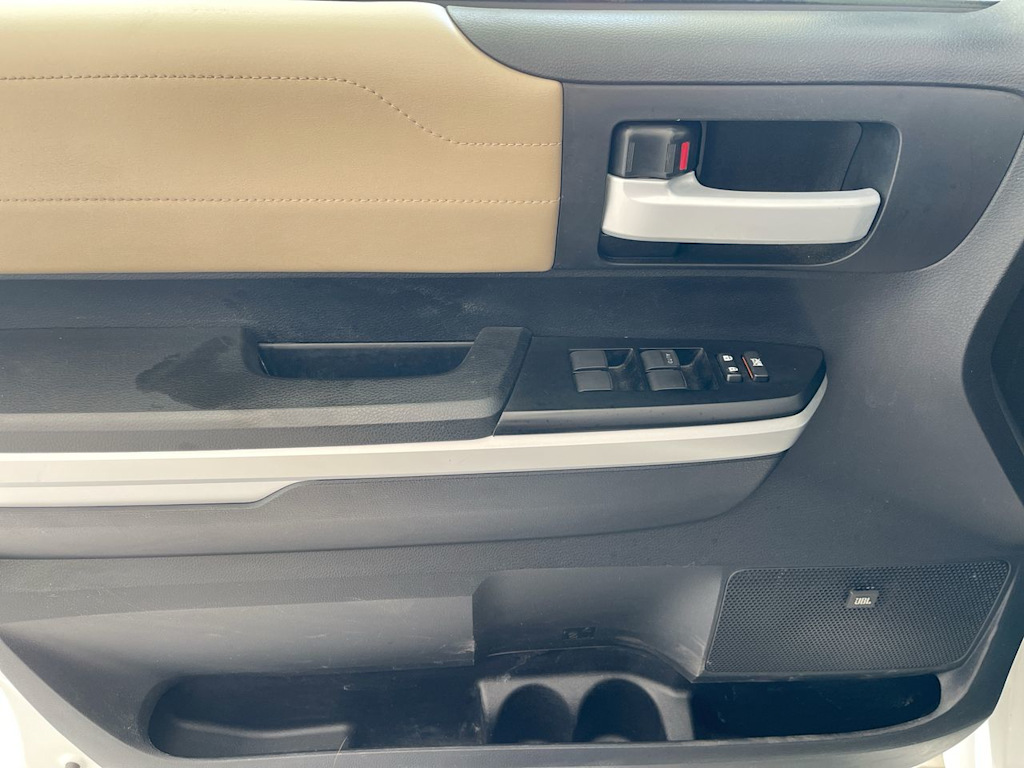 Thumbnail: 2015 Toyota Tundra - 23