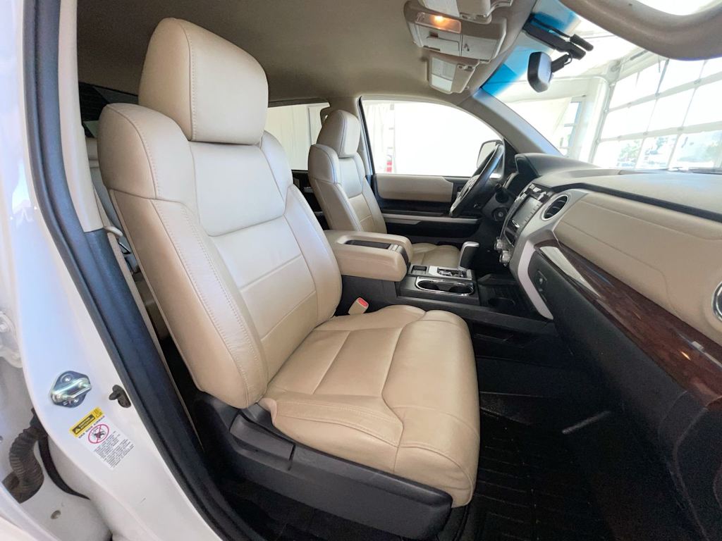 Thumbnail: 2015 Toyota Tundra - 10