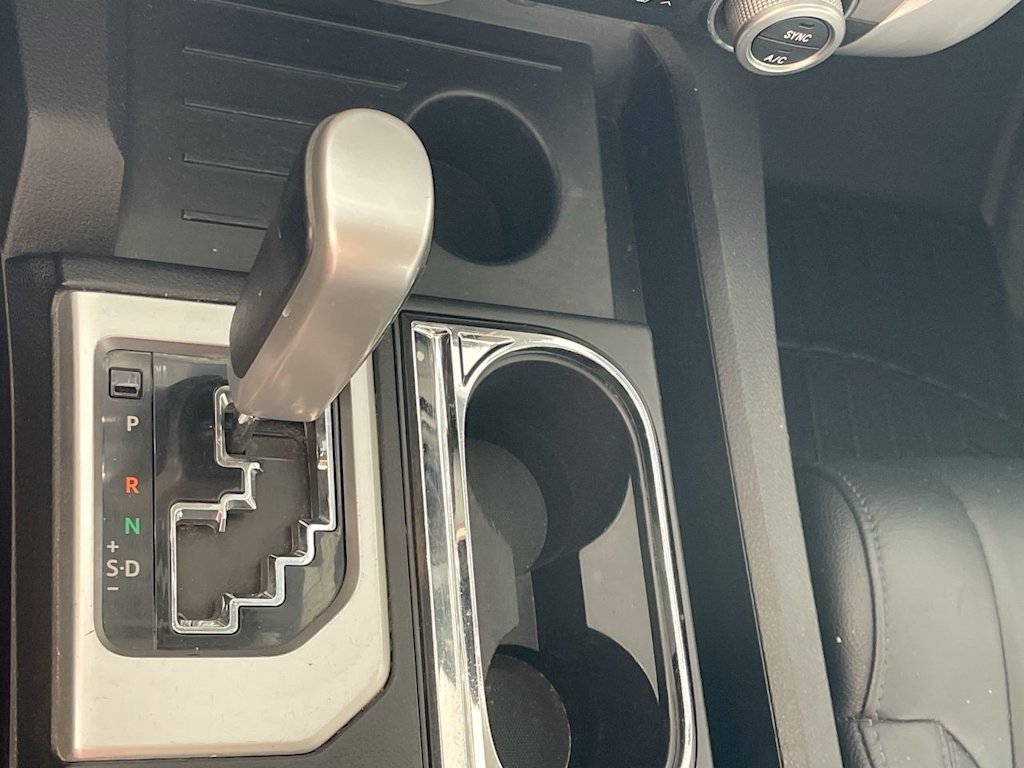 Thumbnail: 2015 Toyota Tundra - 14
