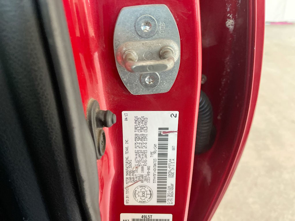 Thumbnail: 2013 Toyota Tundra - 16