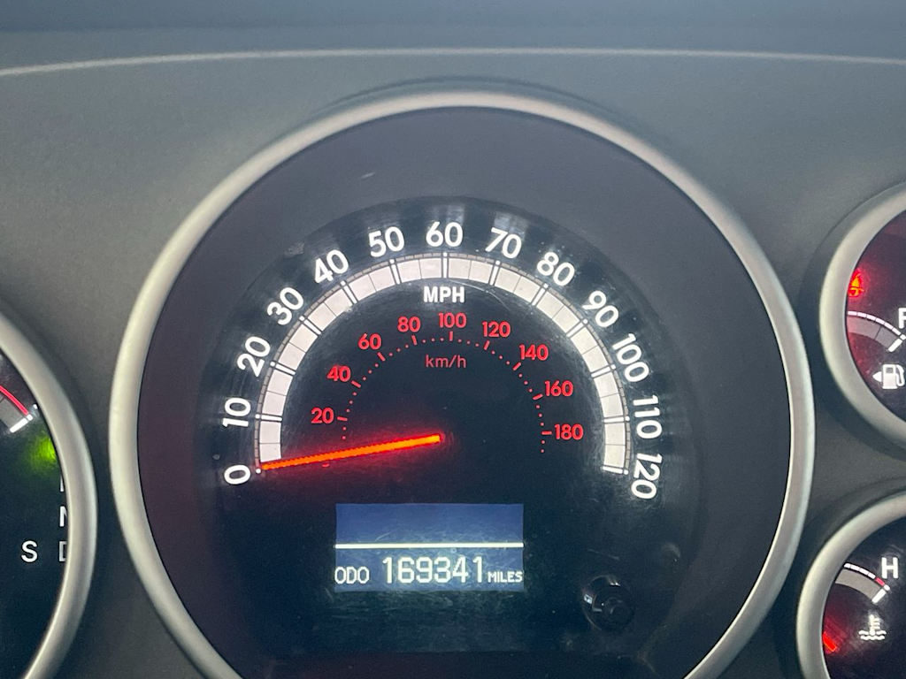 Thumbnail: 2013 Toyota Tundra - 13