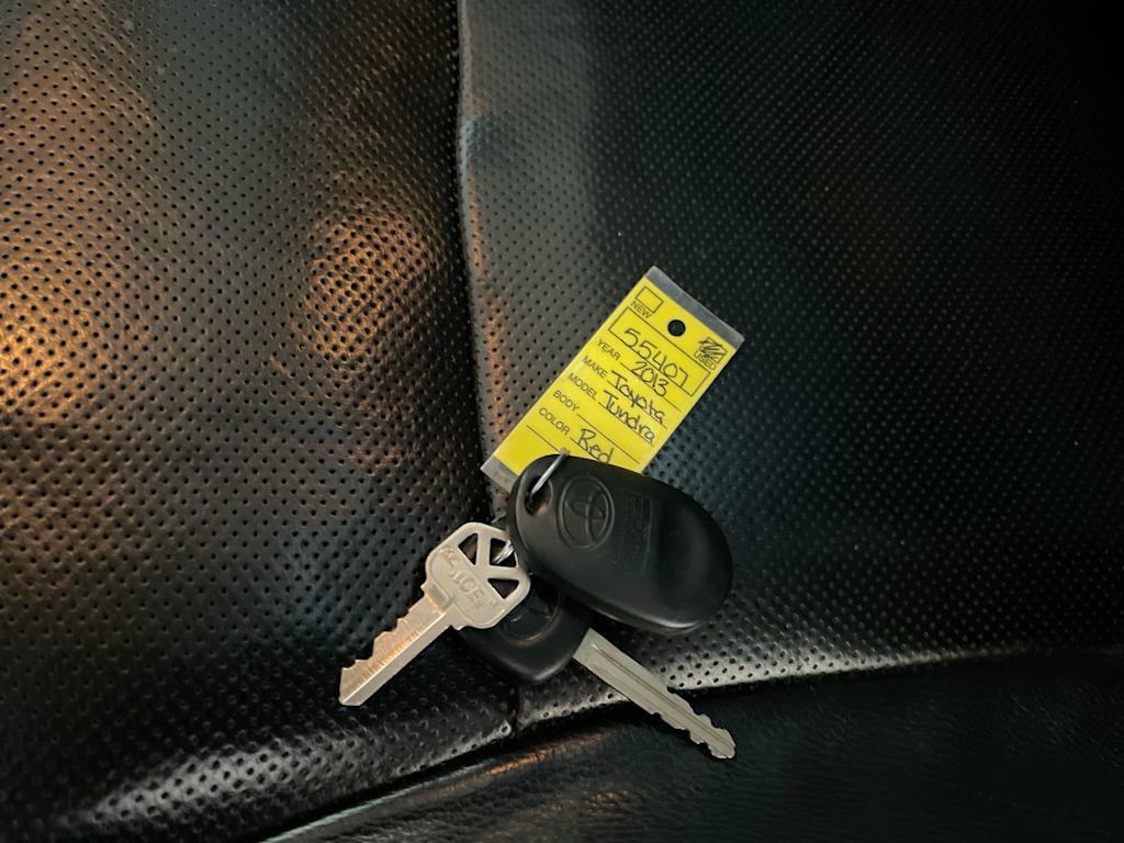 Thumbnail: 2013 Toyota Tundra - 15