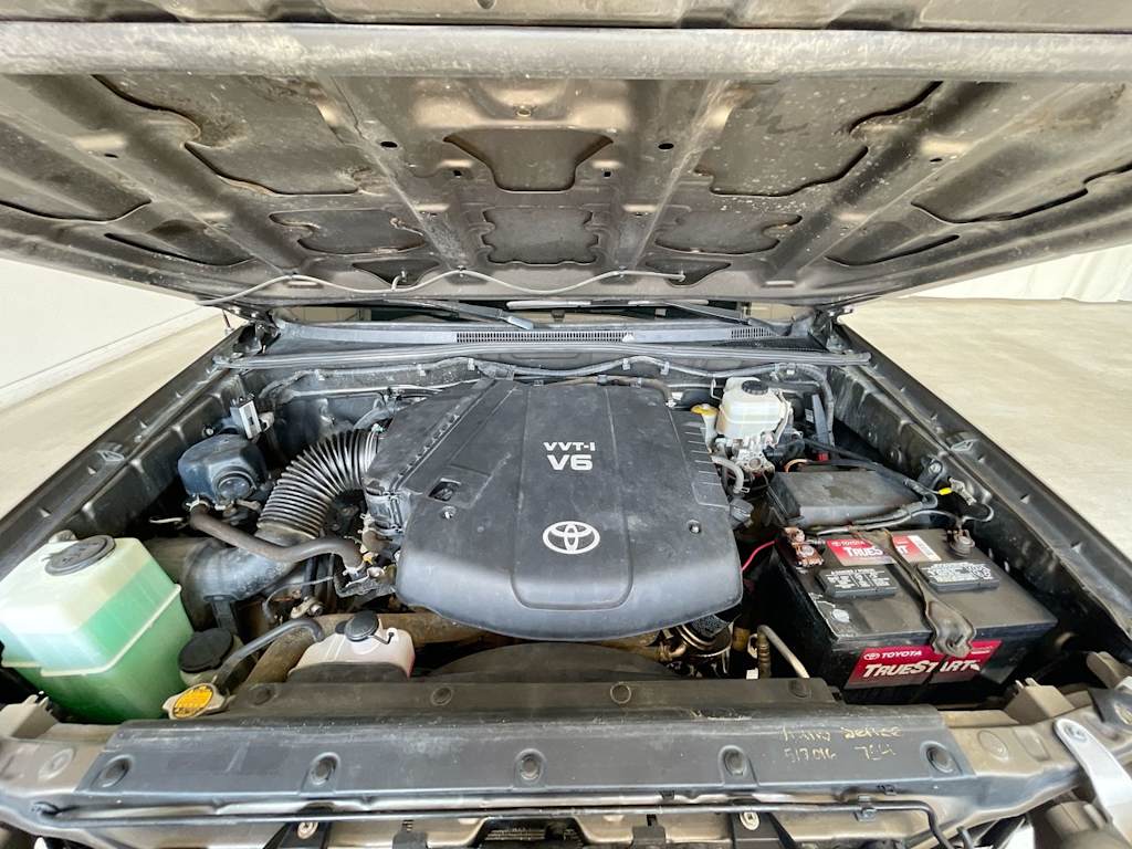 Thumbnail: 2013 Toyota Tacoma - 8