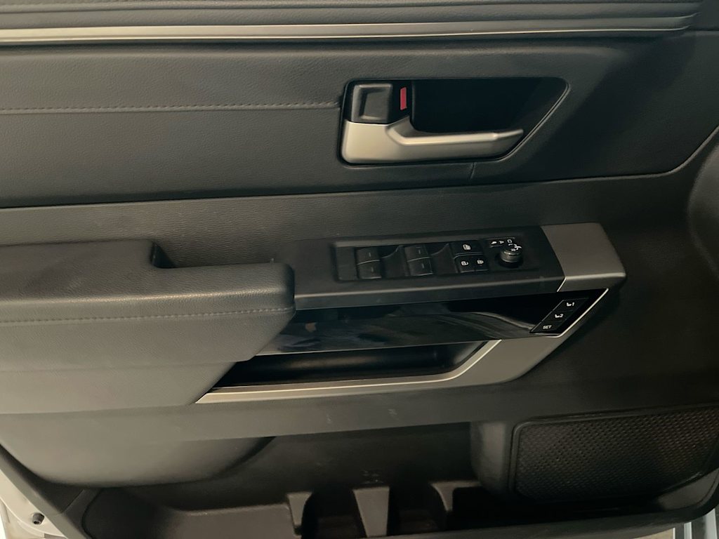 Thumbnail: 2024 Toyota Tundra - 21