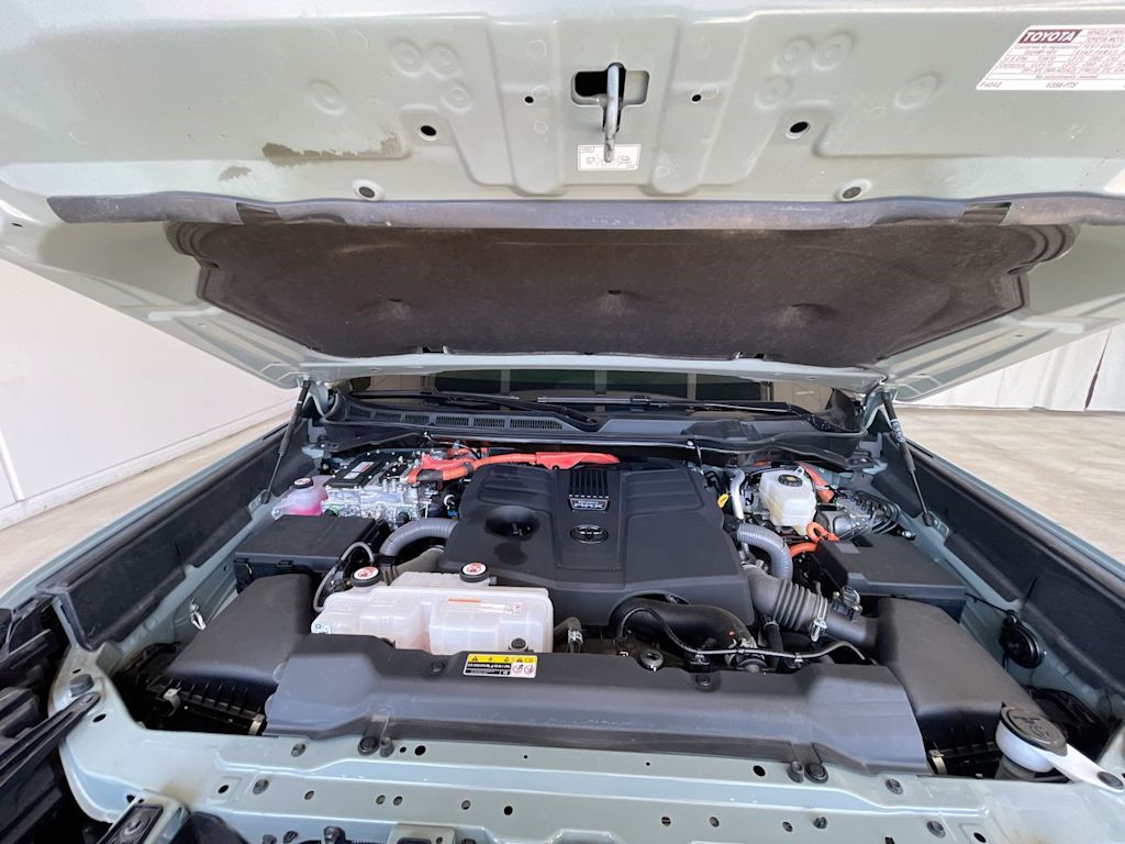 Thumbnail: 2024 Toyota Tundra - 8