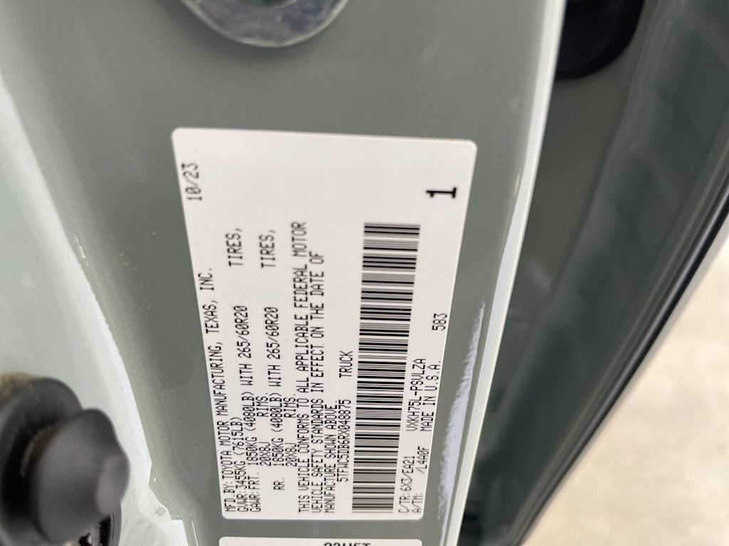 Thumbnail: 2024 Toyota Tundra - 17