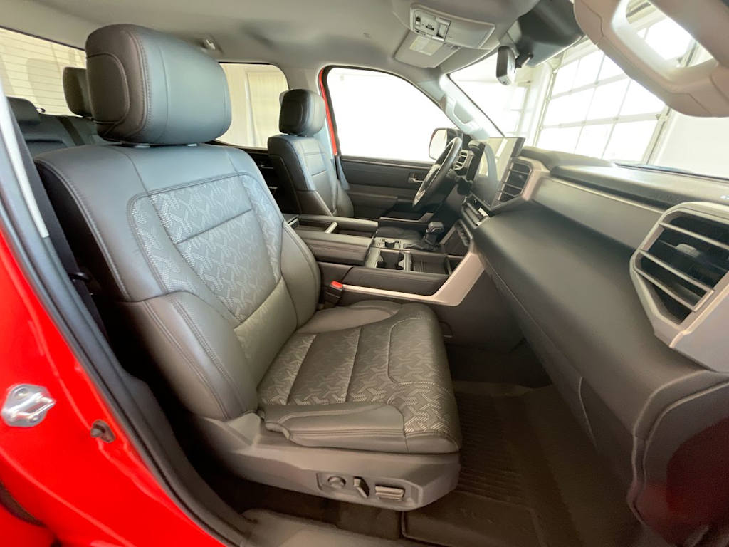 Thumbnail: 2024 Toyota Tundra - 8