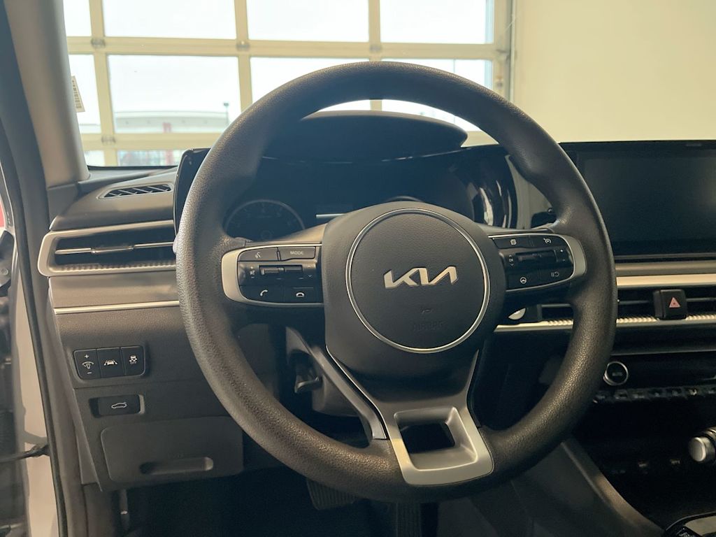 2023 Kia K5 LXS 2