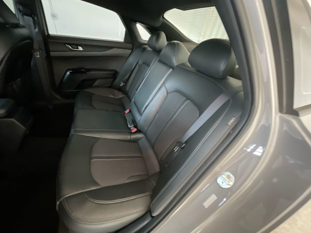 Thumbnail: 2022 Kia K5 - 11