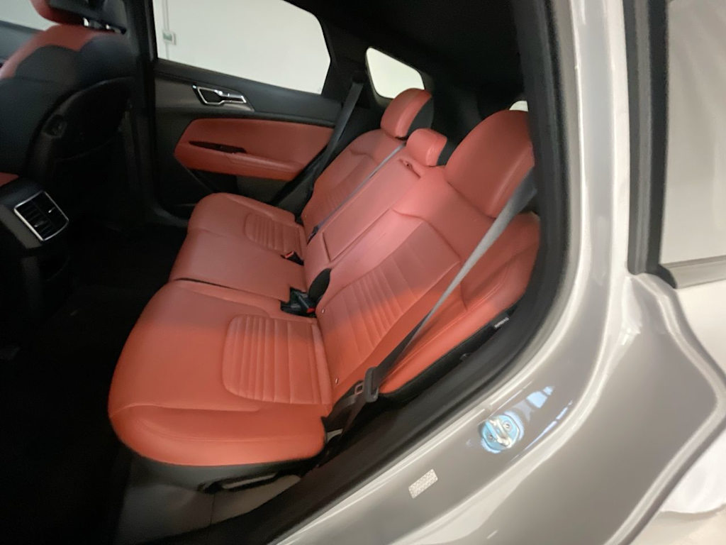 Thumbnail: 2024 Kia Sportage - 11