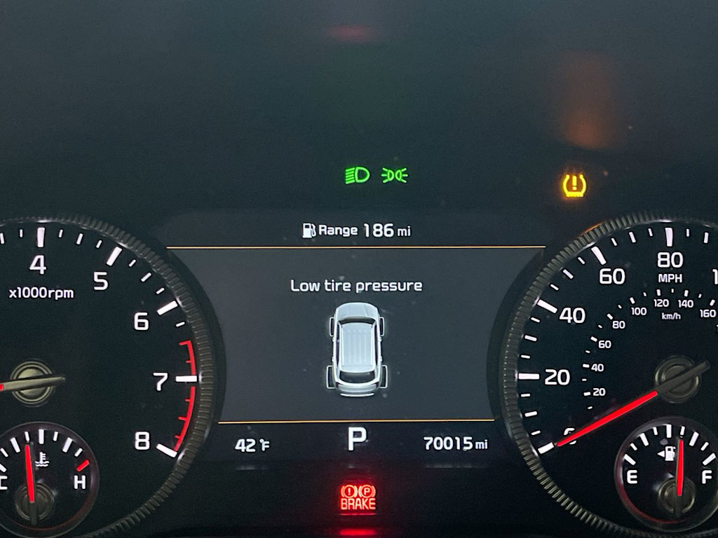 Thumbnail: 2022 Kia Telluride - 14