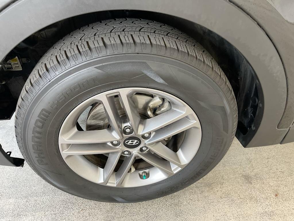 Thumbnail: 2018 Hyundai Santa Fe - 6