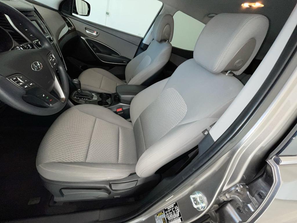 Thumbnail: 2017 Hyundai Santa Fe - 9