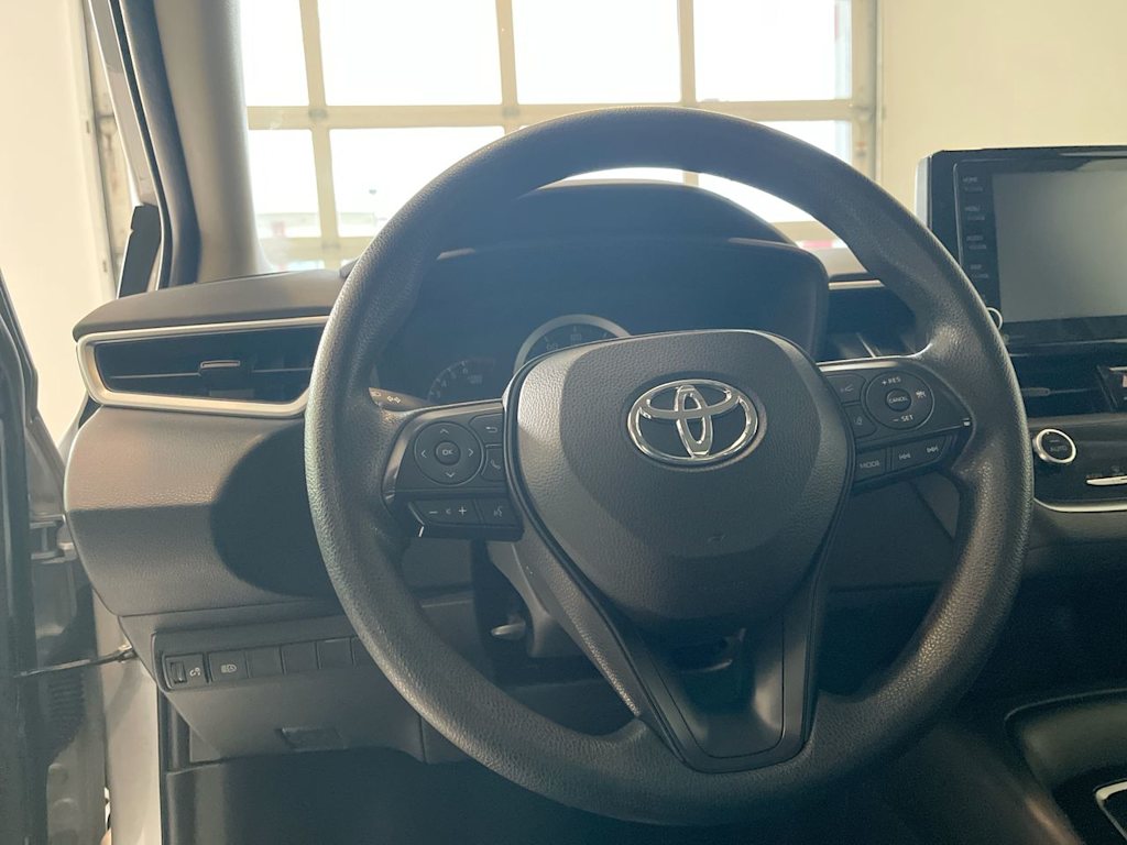 2022 Toyota Corolla LE 3