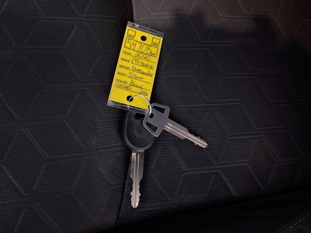 Thumbnail: 2020 Mitsubishi Outlander Sport - 17