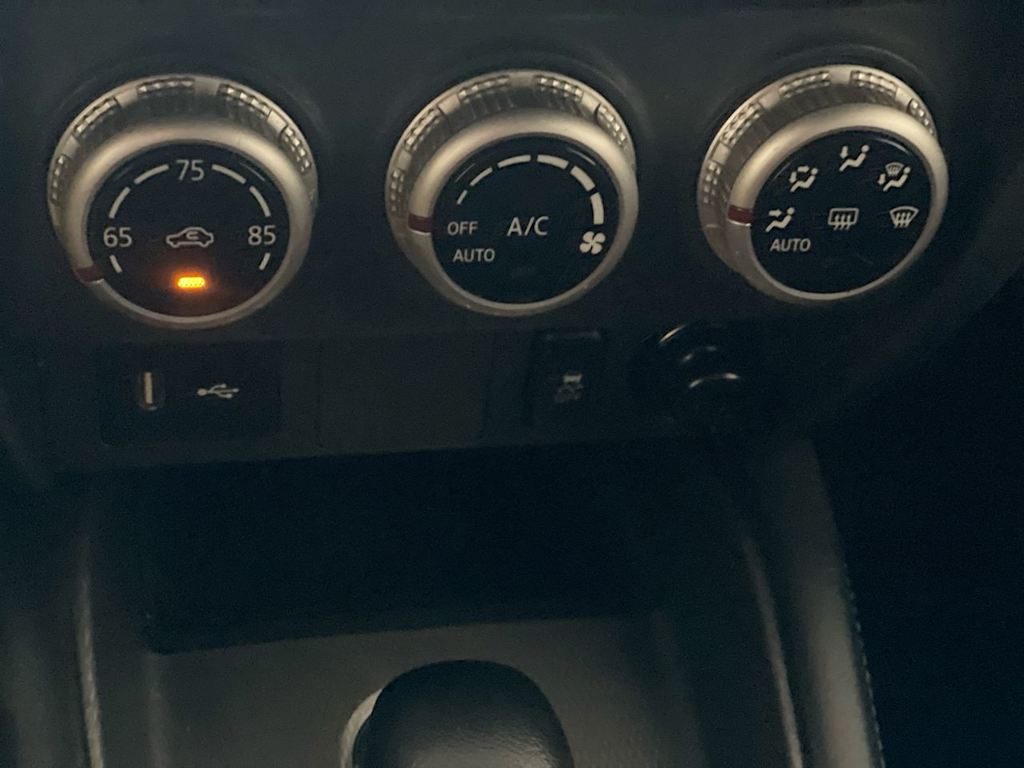 Thumbnail: 2020 Mitsubishi Outlander Sport - 28