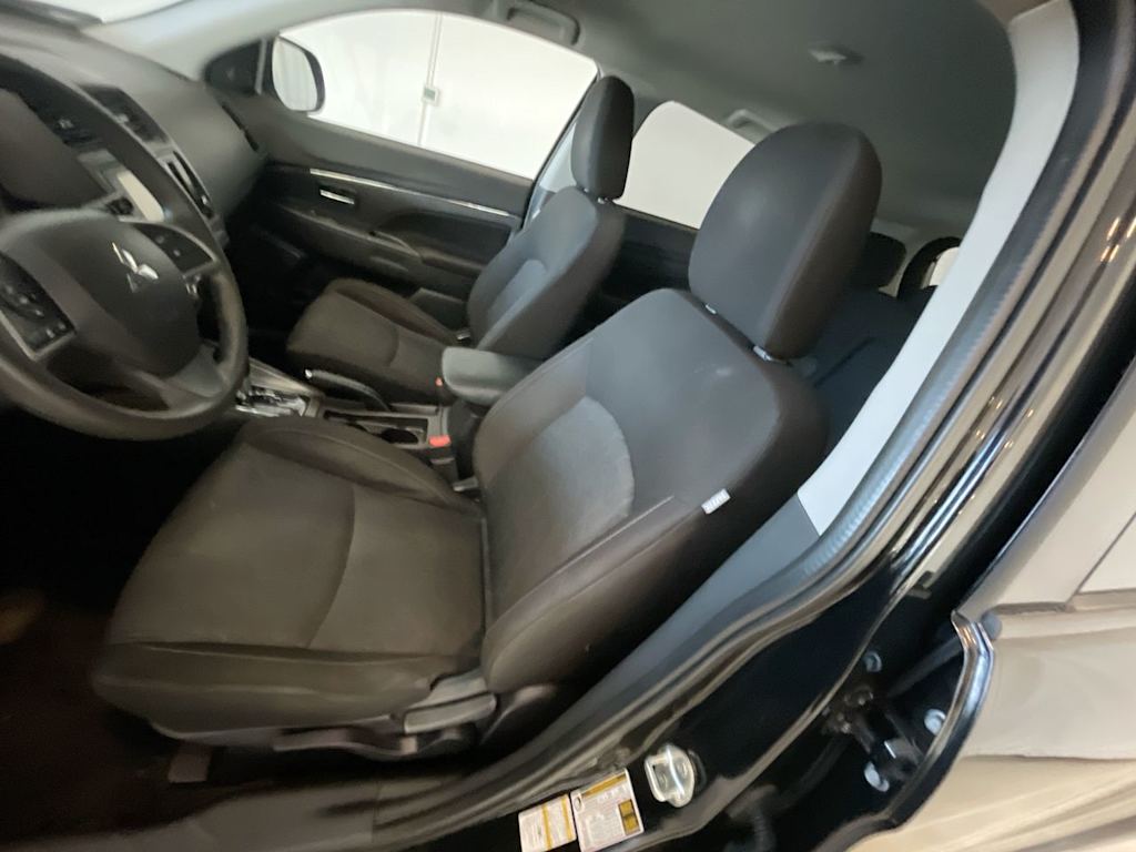 Thumbnail: 2020 Mitsubishi Outlander Sport - 10