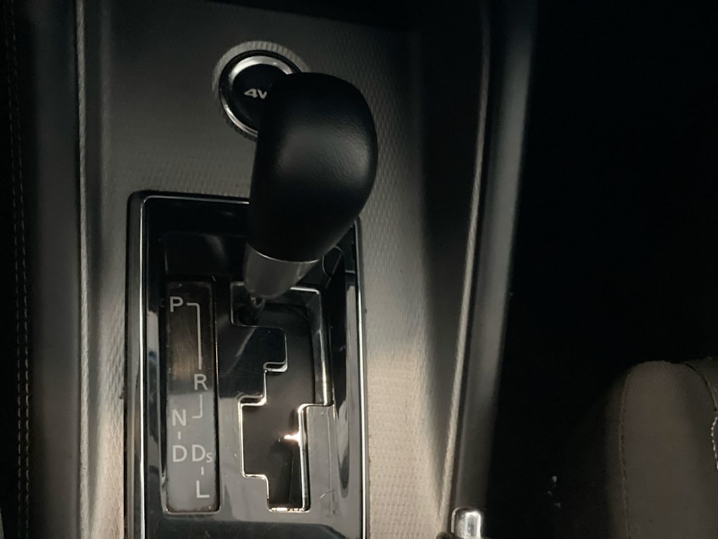 Thumbnail: 2020 Mitsubishi Outlander Sport - 14