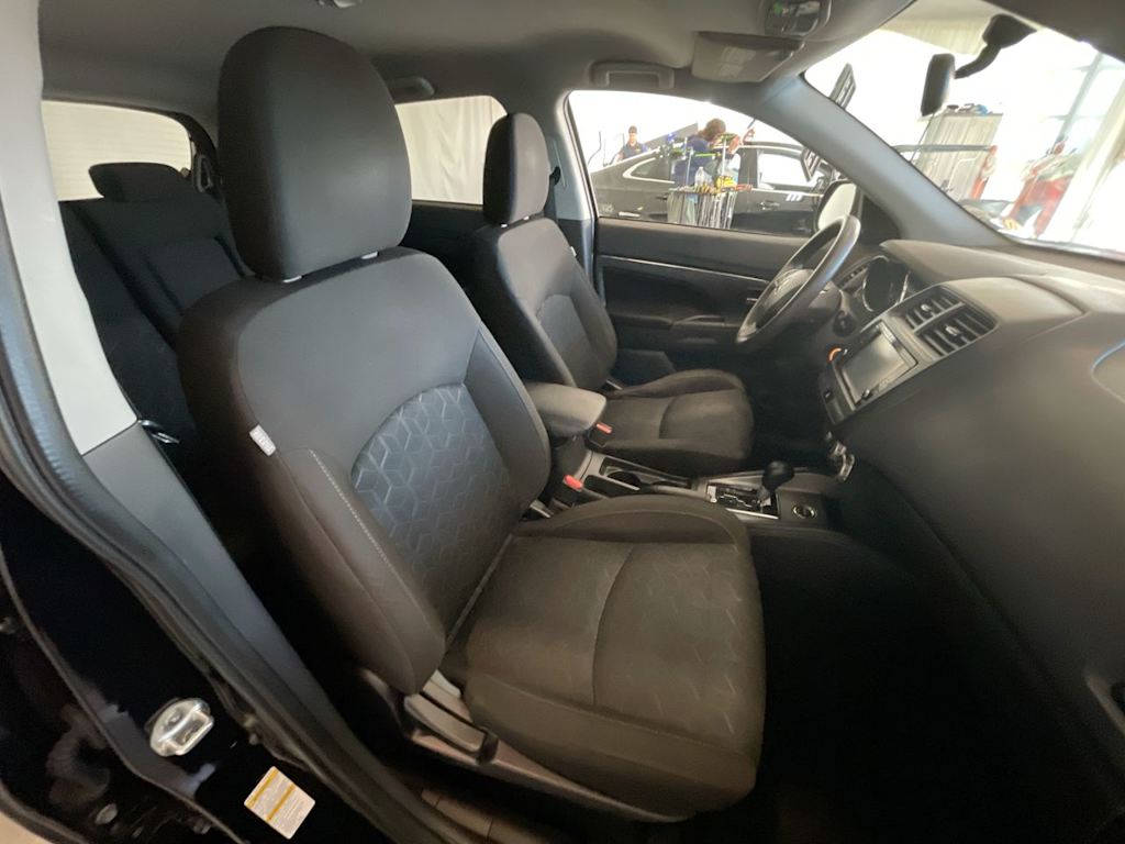 Thumbnail: 2020 Mitsubishi Outlander Sport - 11