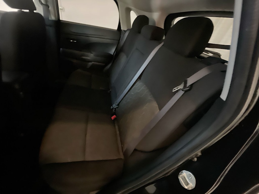 Thumbnail: 2020 Mitsubishi Outlander Sport - 12