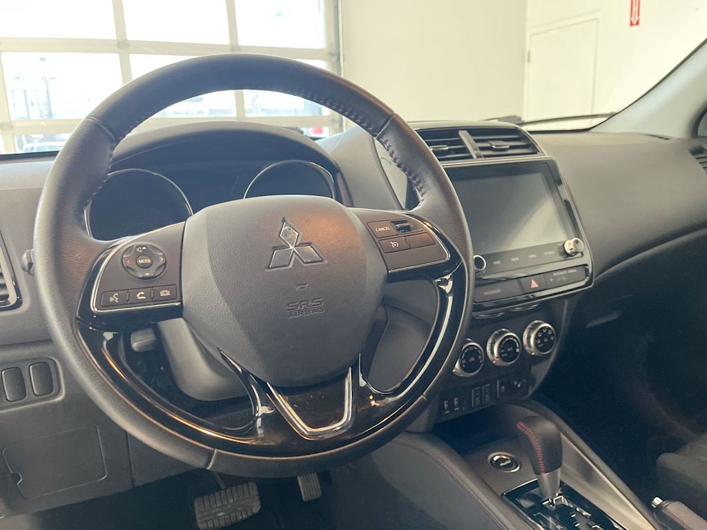Thumbnail: 2025 Mitsubishi Outlander Sport - 2