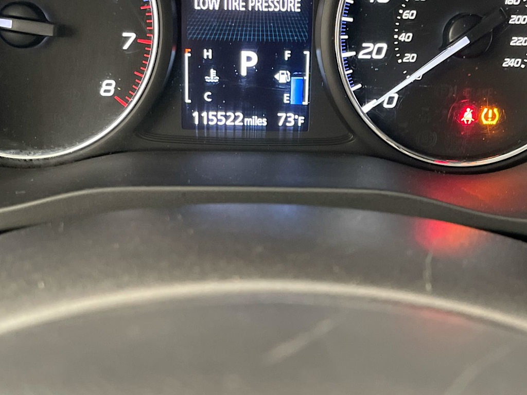 Thumbnail: 2020 Mitsubishi Outlander - 12