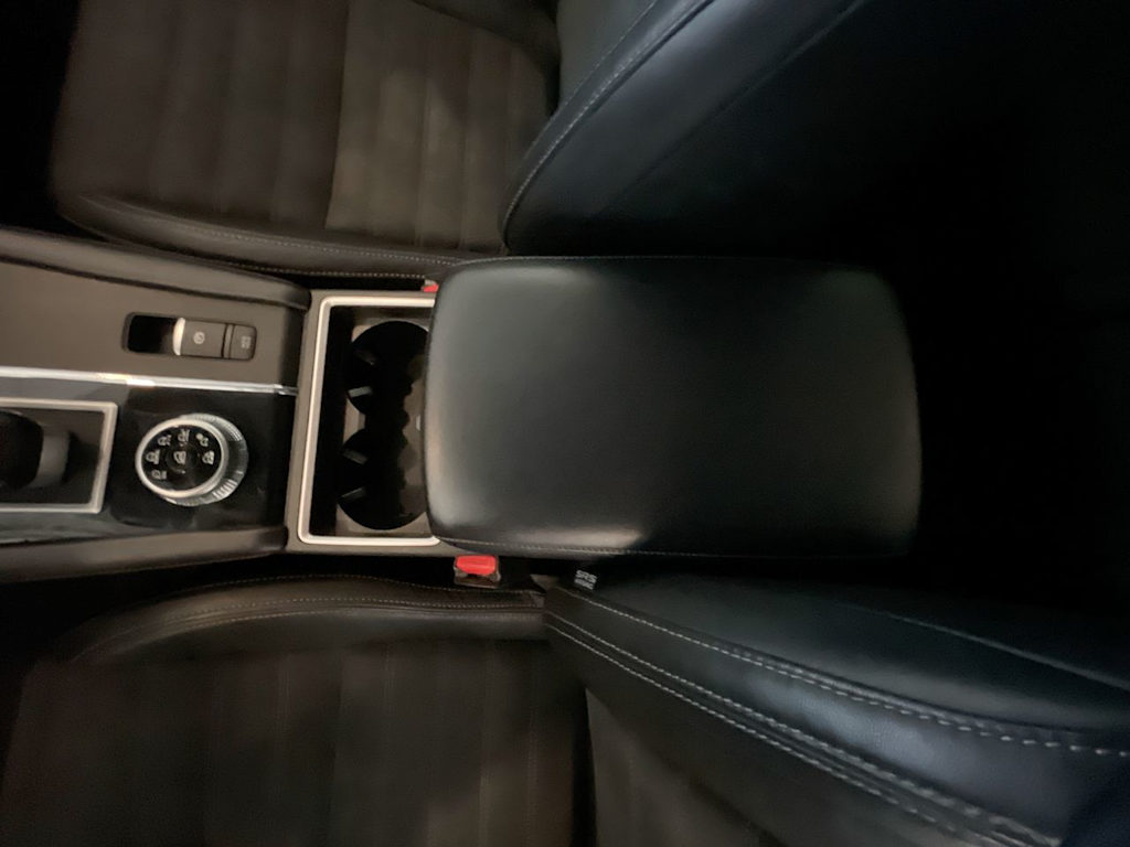 Thumbnail: 2023 Mitsubishi Outlander - 26