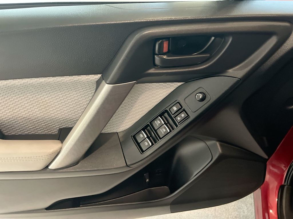 Thumbnail: 2018 Subaru Forester - 23