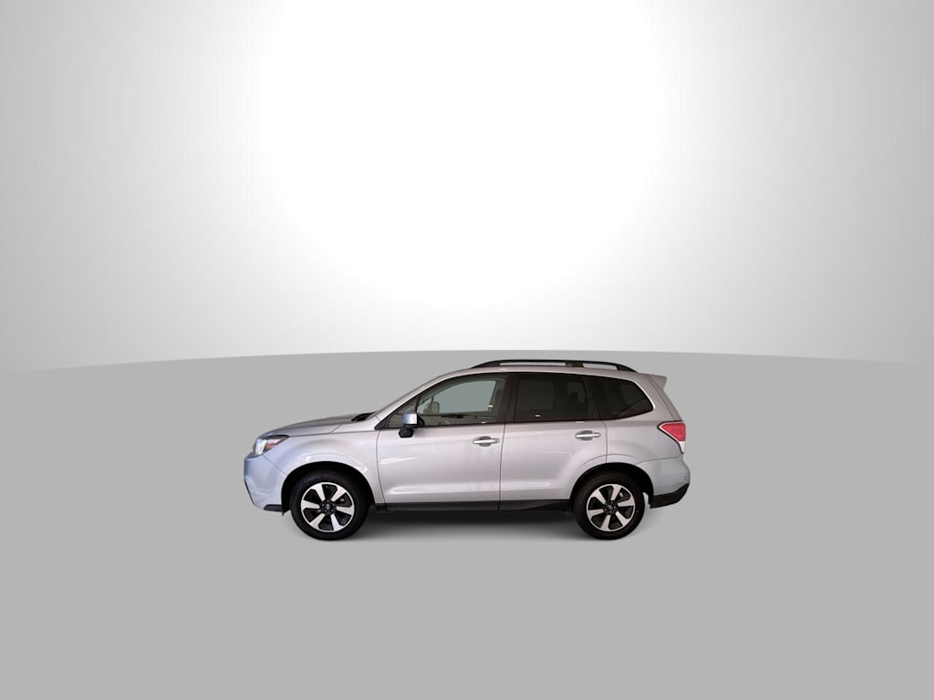 Thumbnail: 2017 Subaru Forester - 17